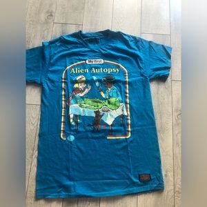 Steven Rhodes, Tee shirt